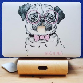 Case ,Ốp Macbook In Hình Hug A Pug ( Tặng Nút Chống Bụi )